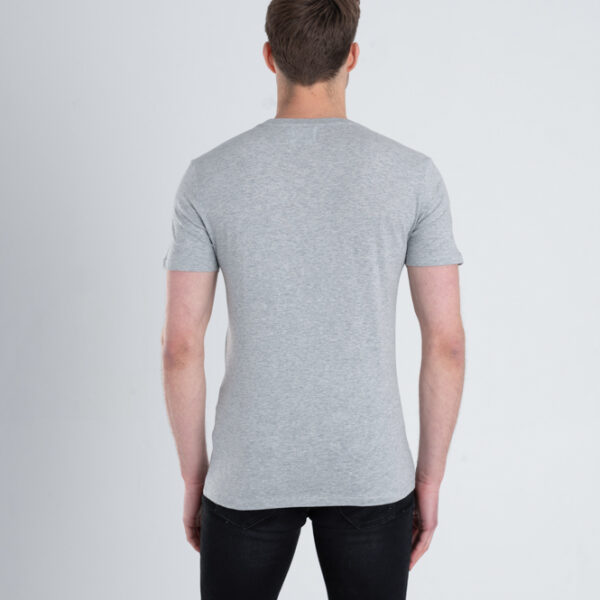 Duurzaam ondershirt / sportshirt met slim fit pasvorm grijs achterkant man