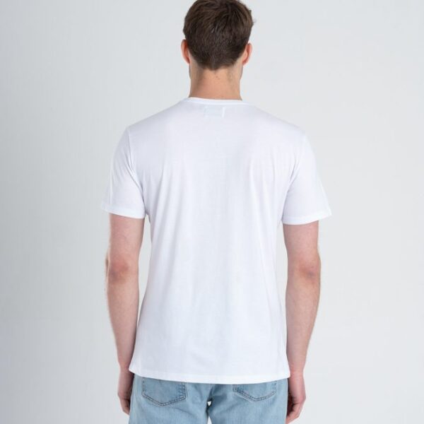 Duurzaam ondershirt / sportshirt met V-hals wit achterkant man