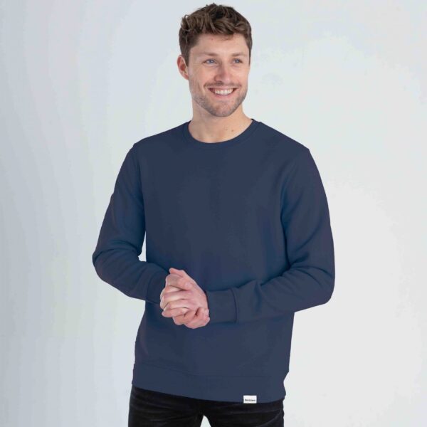 Ink blue crewneck male fronte