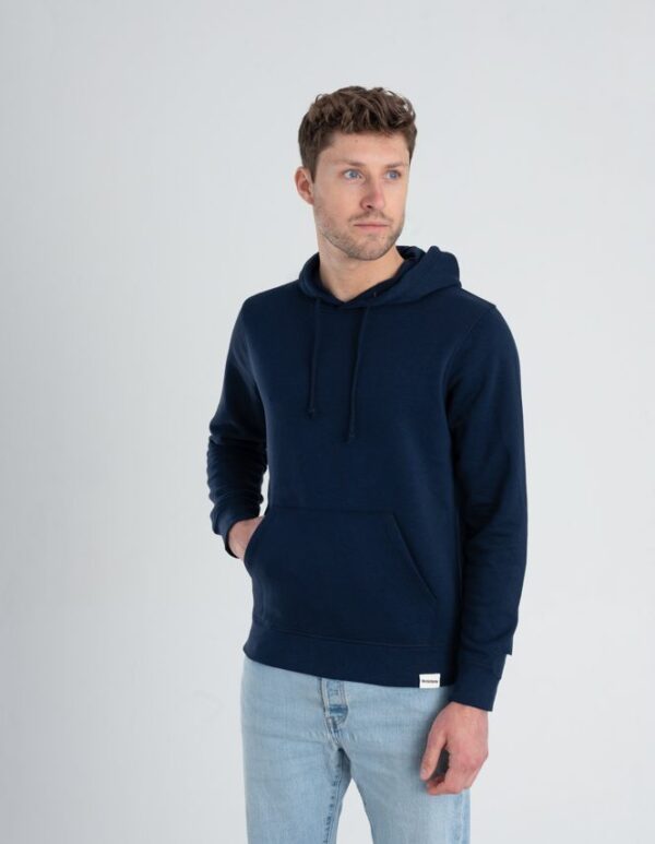 Duurzame hoodie trui Marineblauw voorkant man