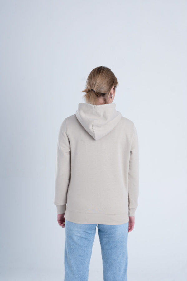 Duurzame premium hoodie trui Zandkleurig achterkant vrouw