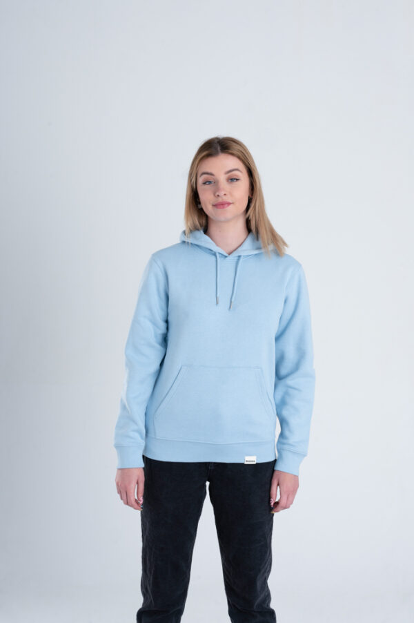 Duurzame premium hoodie trui Lichtblauw voorkant vrouw